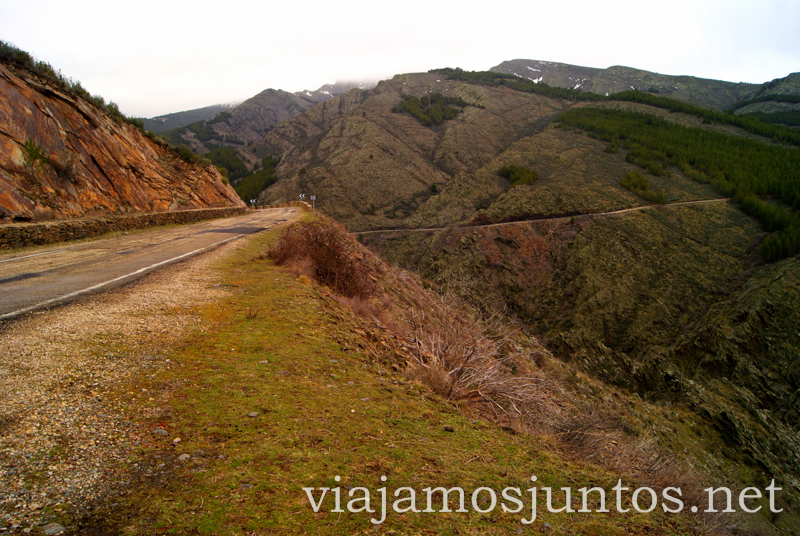 Carretera para llegar a la Puebla de la Sierra Pueblos con encanto de la Sierra Norte de Madrid, Puebla de la Sierra, la Hiruela