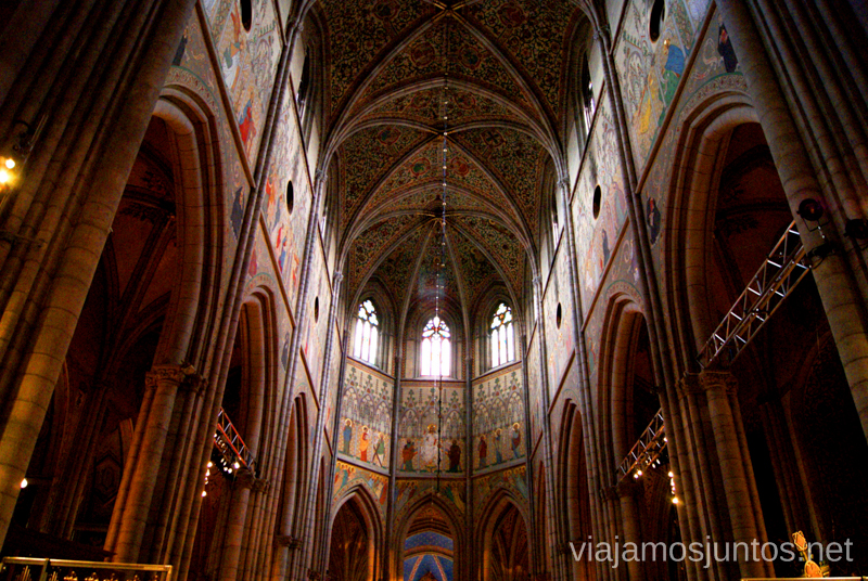 El interior de la Catedral de Uppsala Que ver y que hacer en Uppsala, Suecia. Atracciones turísticas. Visitas.