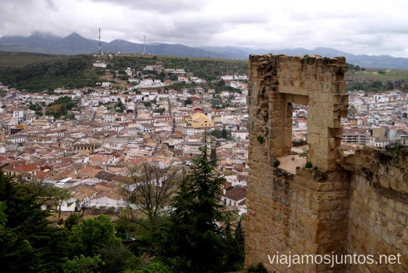 El castillo vigilando la ciudad Ruta de los castillos y batallas, Jaén, Andalucía
