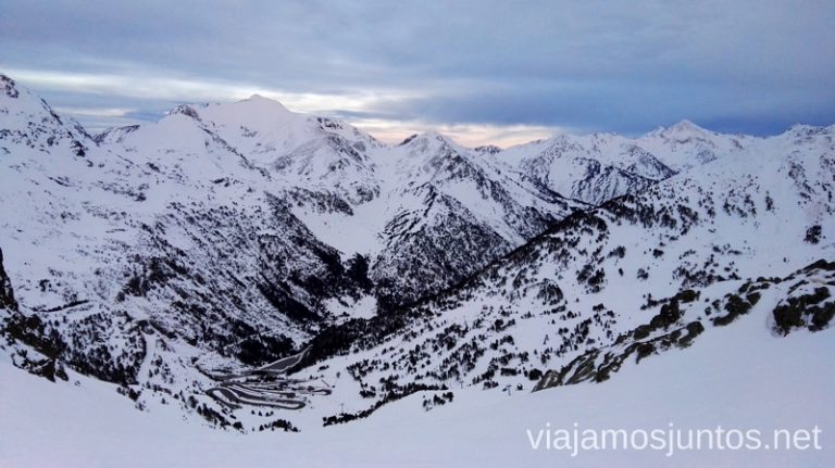 Disfrutando del poder de la montaña en Andorra Nuestras estaciones de esquí favoritas. Dónde esquiar y cómo ahorrar 