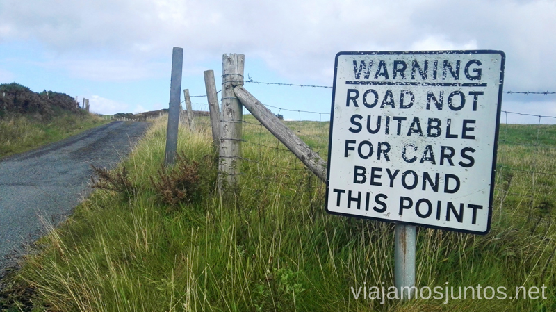 Cuidado con dónde te metes con tu coche en Irlanda. Conducir por Irlanda. Carreteras de Irlanda. #IrlandaJuntos