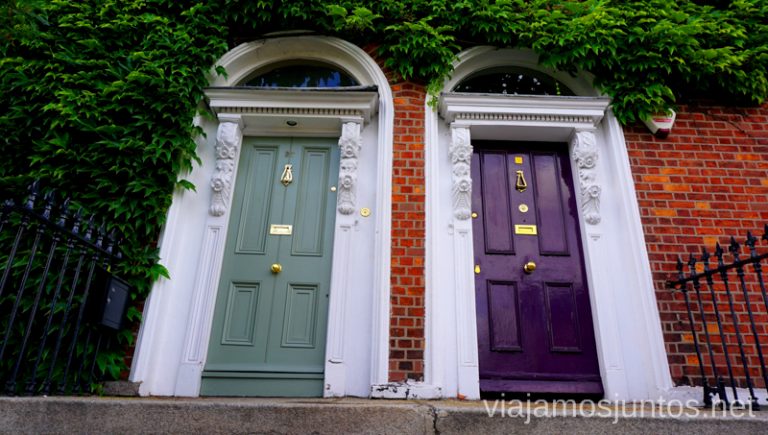Las famosas puertas en las calles de Dublín.