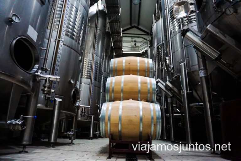 Bodegas Corcovo (Megía e hijos). Cuevas y bodegas de la ruta del vino de Valdepeñas, Castilla-La Mancha.