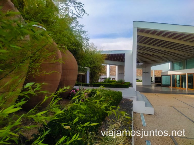 Bodegas Real, instalaciones para celebraciones. Cuevas y bodegas de la ruta del vino de Valdepeñas, Castilla-La Mancha.