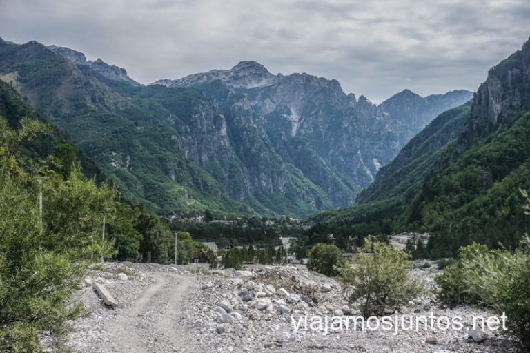 Llegando a Theth, Albania.