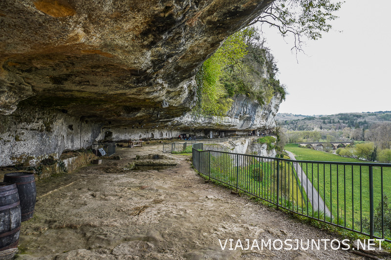 Vistas de La Roque-Saint-Christophe sobre el Valle del Vézère en la Dordoña