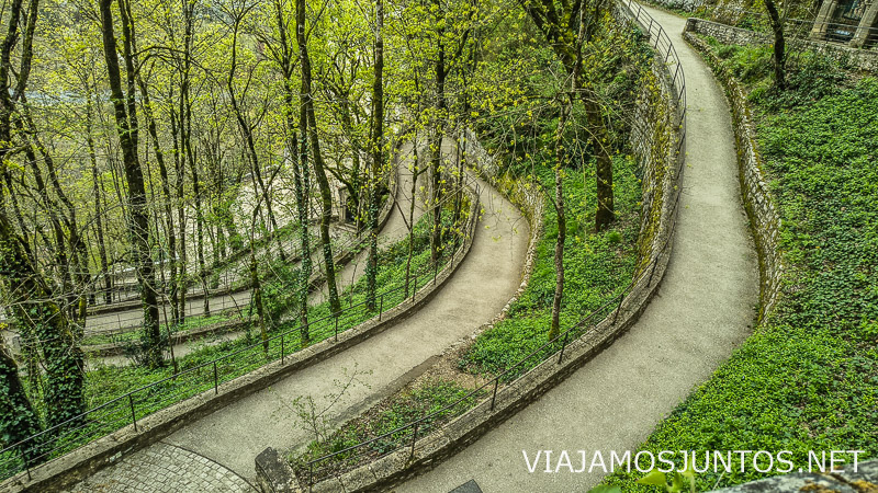 Paseos entre bosques cerca de Rocamadour
